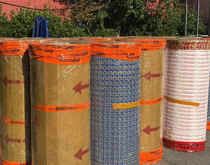 A Busy Production Day at Hebei Youer New Material Technology Co., Ltd.