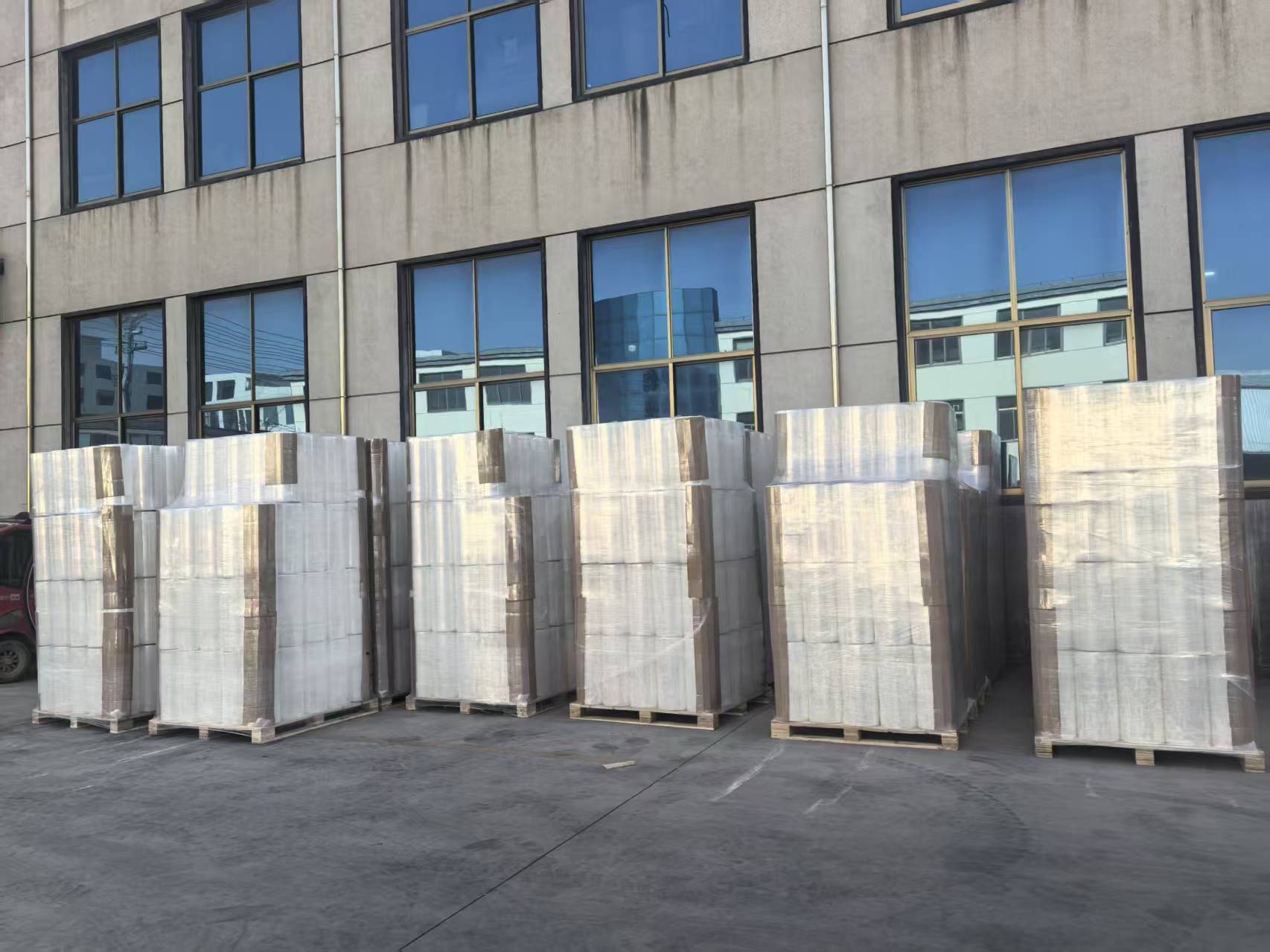 Common Stretch Film Wrapping Mistakes That Cause Load Damage & Waste